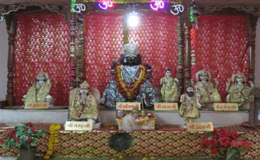 Sandipani Ashram Tour With Antilog Vacations At Ujjain Central India The only standing #nandi in the world at #sandipaniashram, #ujjain, #madhyapradesh where lord krishn studied. sandipani ashram tour with antilog