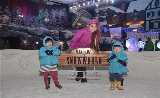 Snow World Tour With Antilog Vacations At Genting Malaysia
