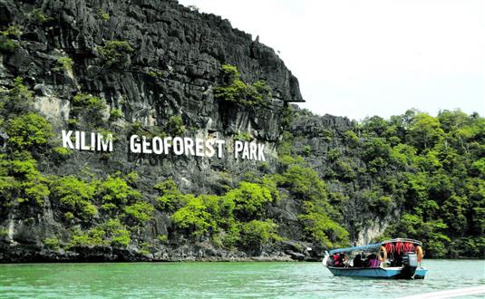 Kilim Karst Geoforest Park Tour With Antilog Vacations At Langkawi Malaysia