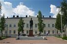 Mannerheim statue